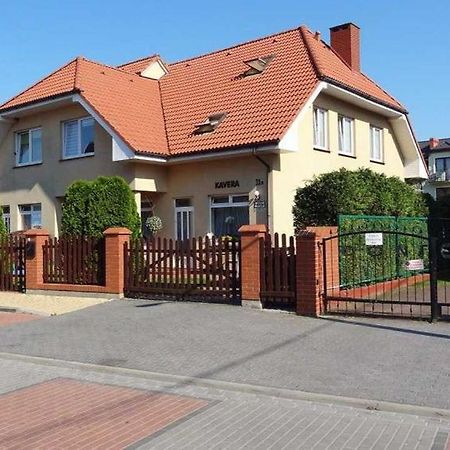 Dom Goscinny Kavera Dziwnówek Exterior foto